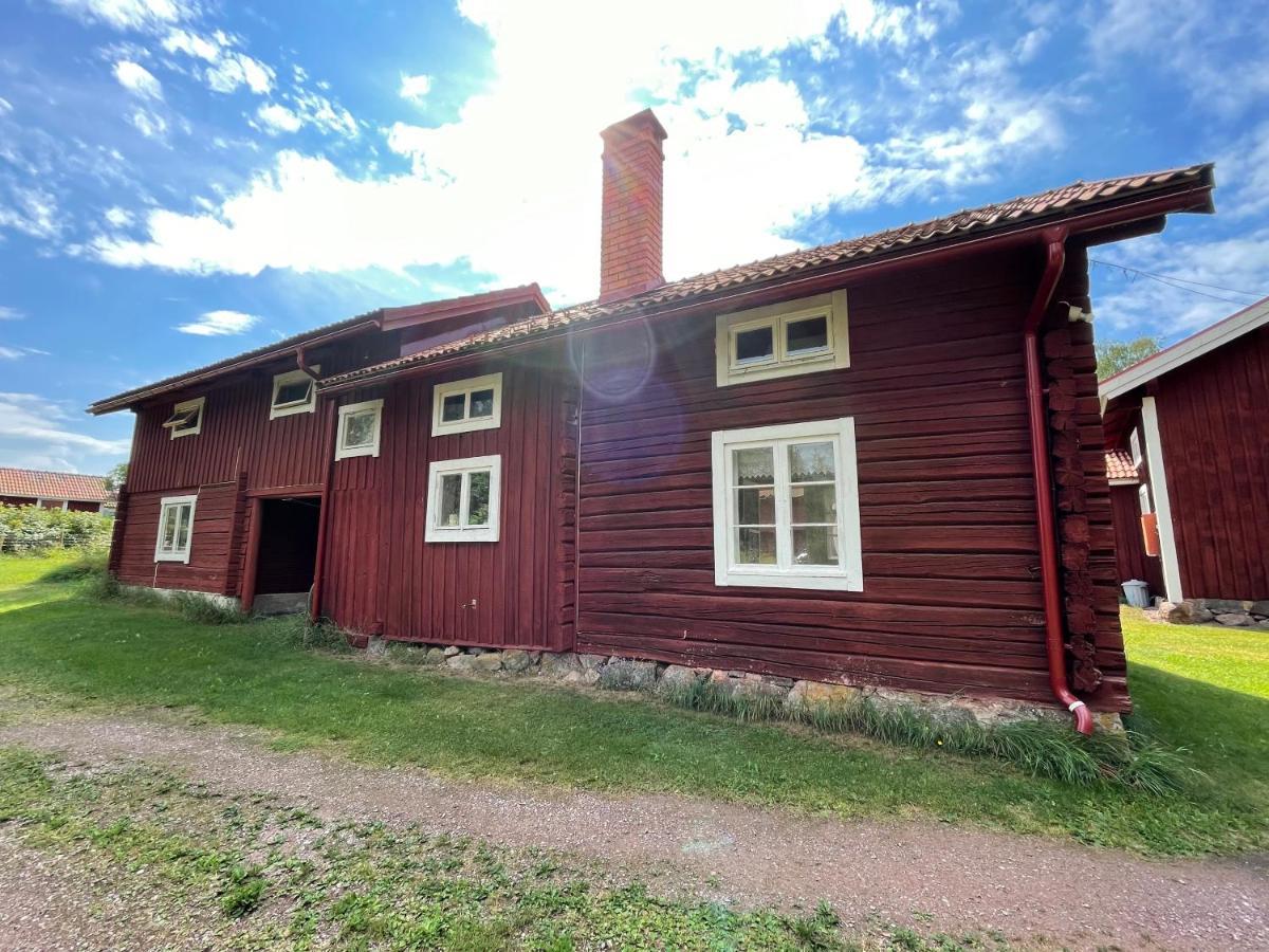 Dalastuga Med Tillgang Till Badplats レクサンド エクステリア 写真